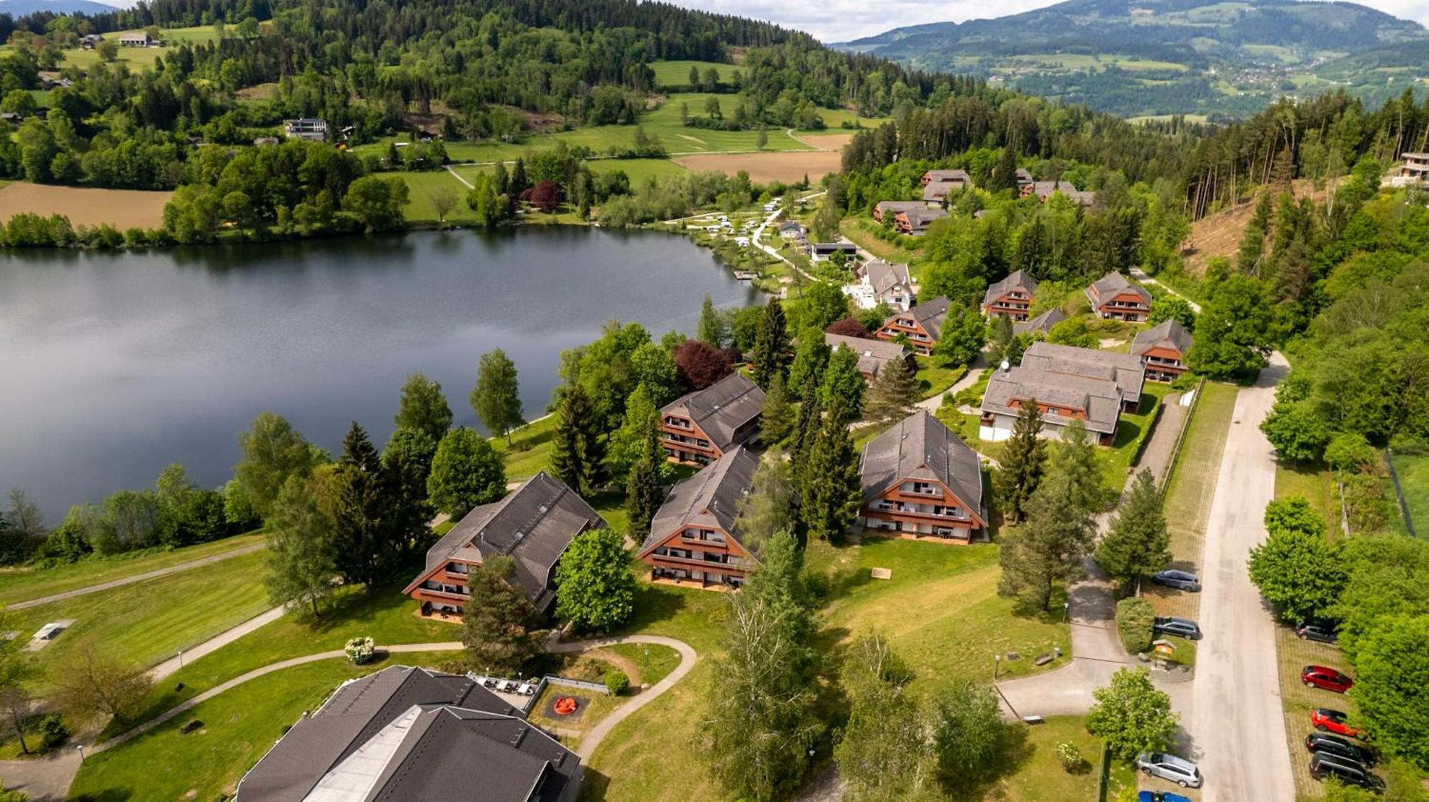 Feriendorf Am Maltschacher See เฟลด์เคอร์เฮน อิน แครนเทน ภายนอก รูปภาพ